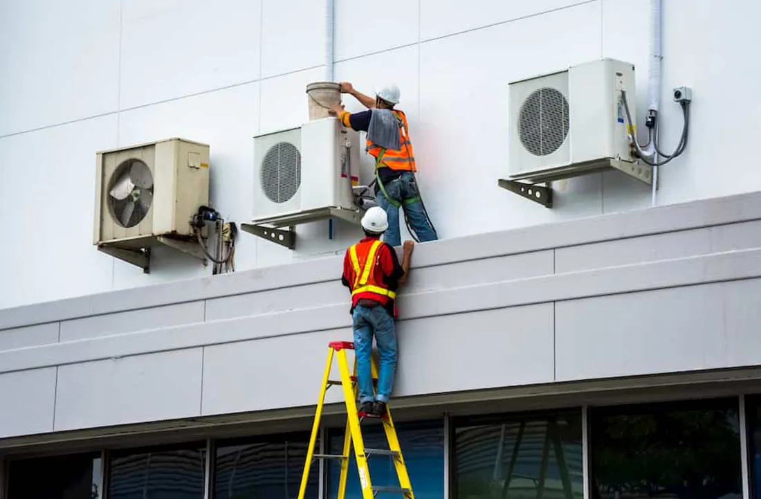 Swimming Pool Cleaning